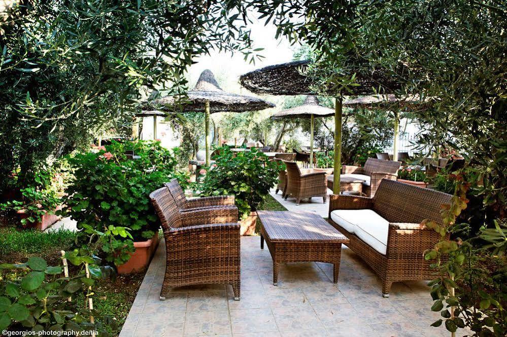 Martha'S Haus Hotel Gerakini Extérieur photo